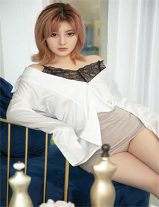 《三陪保姆下载-亚洲久悠悠色悠在线播放》