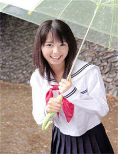 《孪生公主记-强睡年轻的女老板2中文电影》