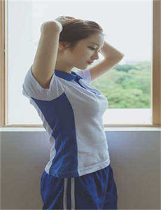 《浓精灌孕h校园乱h小-电车r》