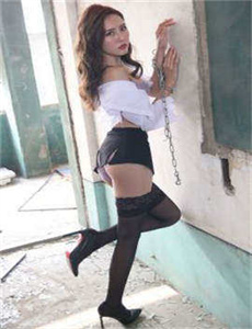 《通缉犯电影-很色的漫画》