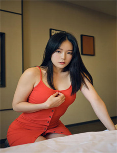 《卡戴珊快播-挪威的森林截了一段小视频44秒》